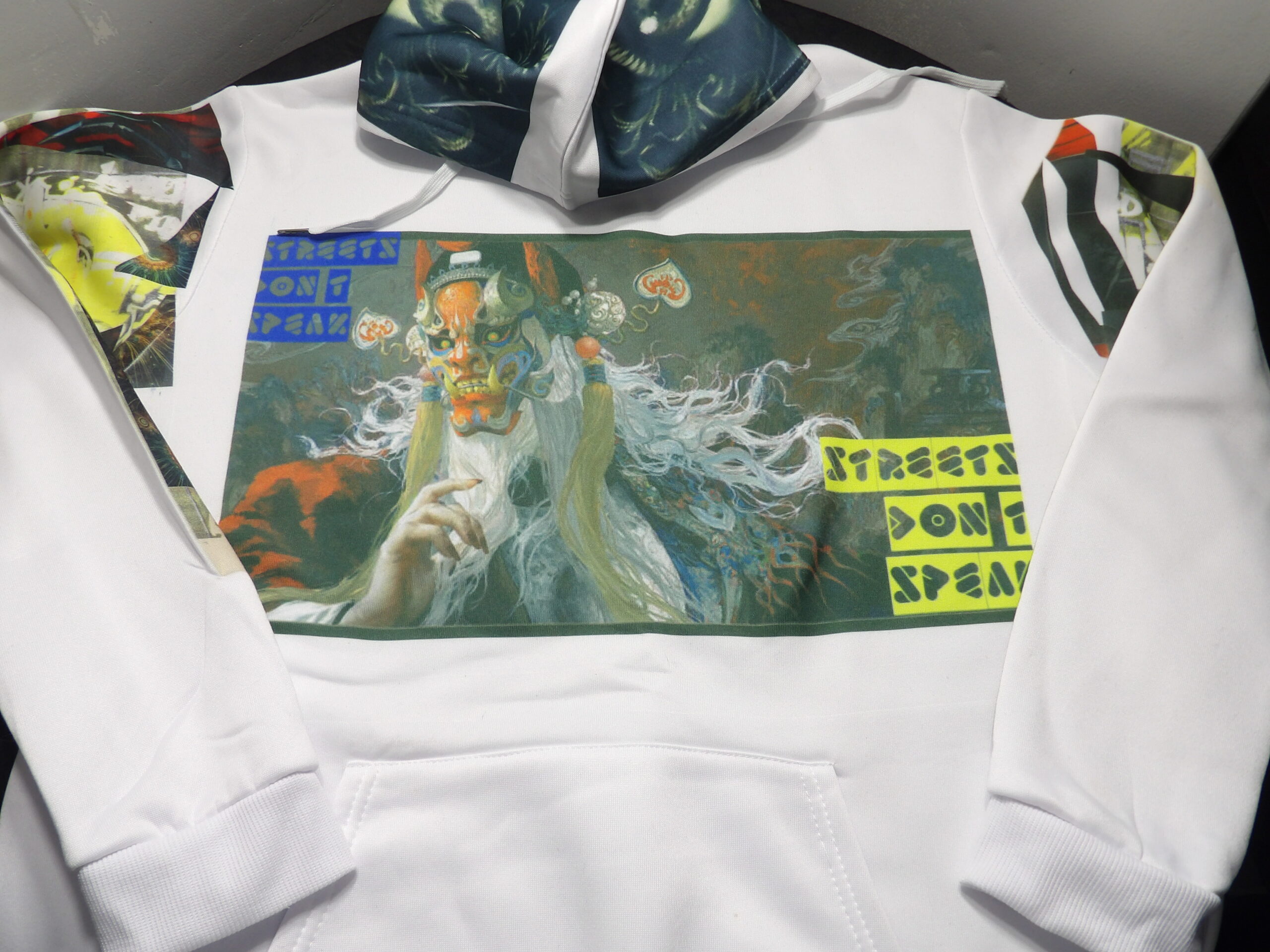 BIG TROUBLE IN LITTLE CHINA - L - 80$